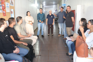 Prefeito Marçal Filho recebeu novos profissionais que vão atuar na rede pública de saúde de Dourados e destacou acolhimento à população. Crédito: Assecom