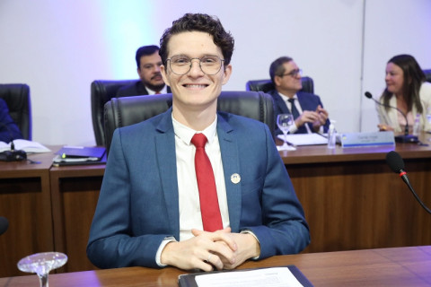 Vereador Franklin Schmalz (PT) em sessão da Câmara de Dourados nesta segunda-feira (Foto: F. Grott/CMD