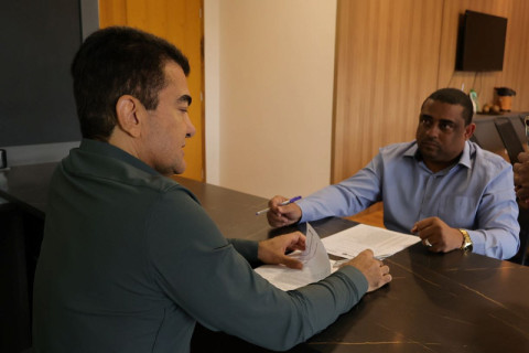 Após a aprovação da Lei Complementar 503, e a sanção pelo prefeito Marçal Filho, o secretário de educação, Nilson Francisco, vai convocar 210 professores de apoio. Foto: Divulgação