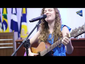 Entrega de honrarias reúne personalidades e empresas em solenidade na Câmara